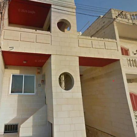 Luqa Premium Rooms 外观 照片